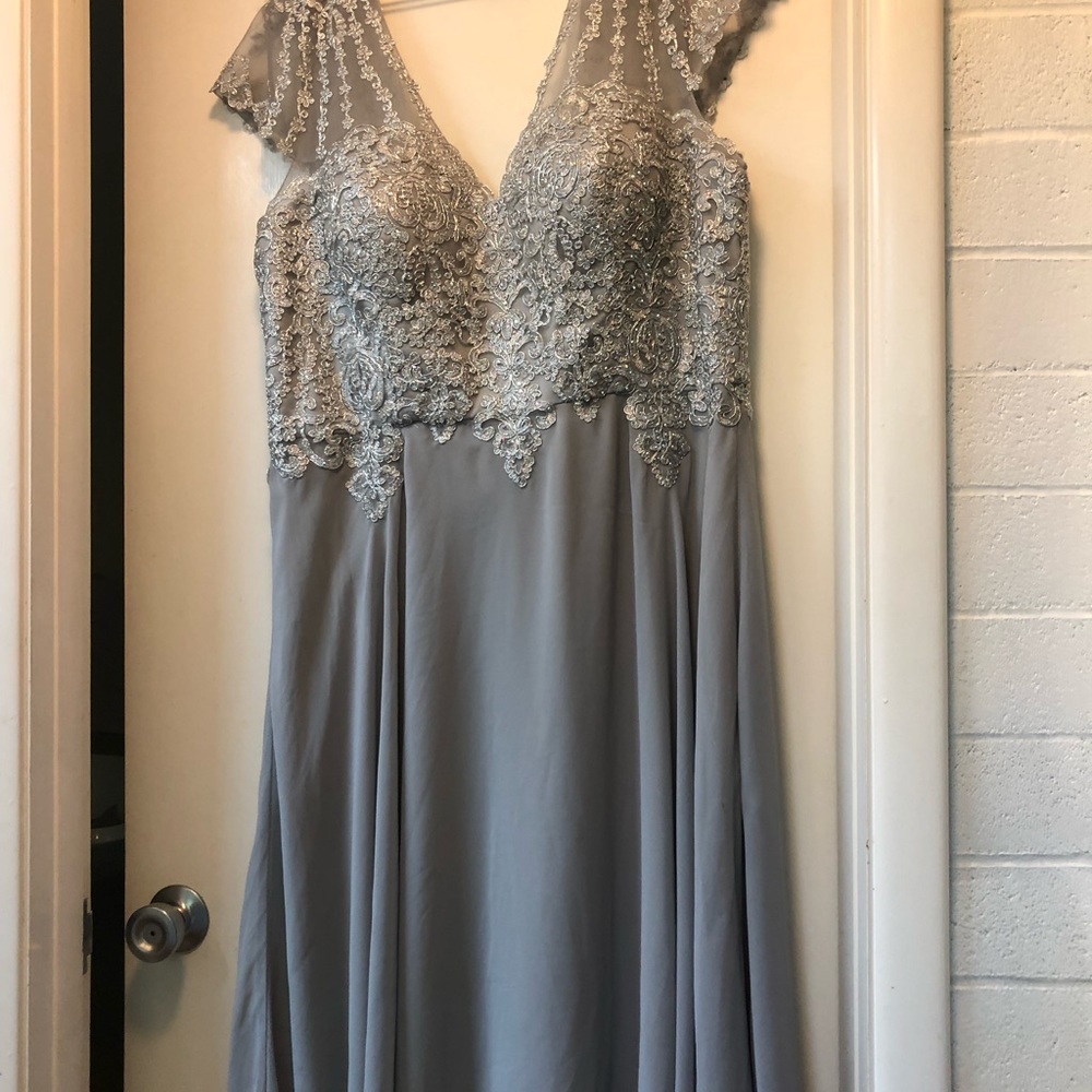 Brand new never worn 4x silver